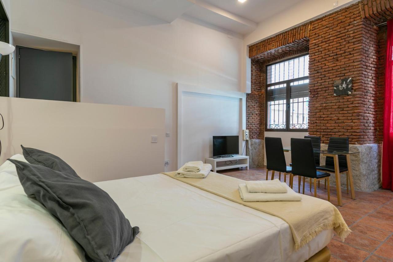 Homeabout Imperial Apartment Madrid Exterior foto